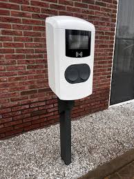 Alfen Eve Double Plus 22 kW Dubbele Laadpaal (SCN, Load Balancing, OCPP)